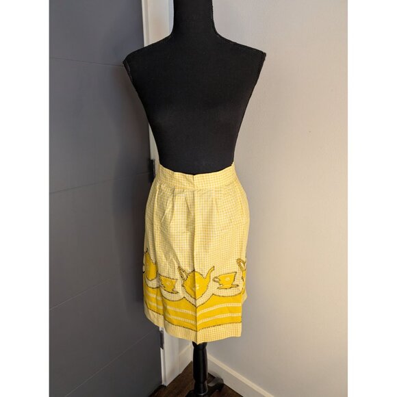Vintage Yellow Gingham Half Apron With Teapot Embroidery Design - Picture 1 of 5